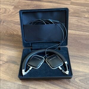 Black Over-Ear Headphones